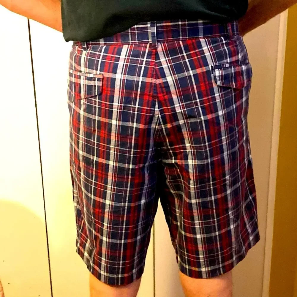 DOCKERS Golf Checkered Plaid Flat Front Shorts Red White Blue Casual Mens 40
